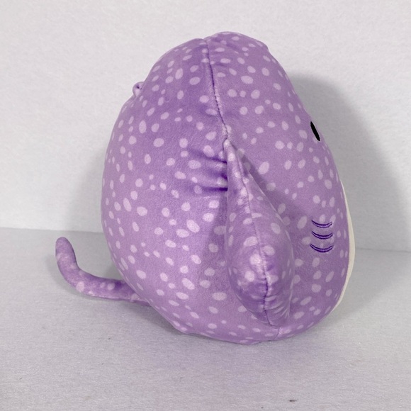 Squishmallows Lavender Plush Aziza the Stingray with White Belly - Picture 4 of 9